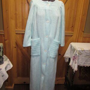 vtg long Borg fur Lara Dee Robe button front two pocket boho robe 70s m/us